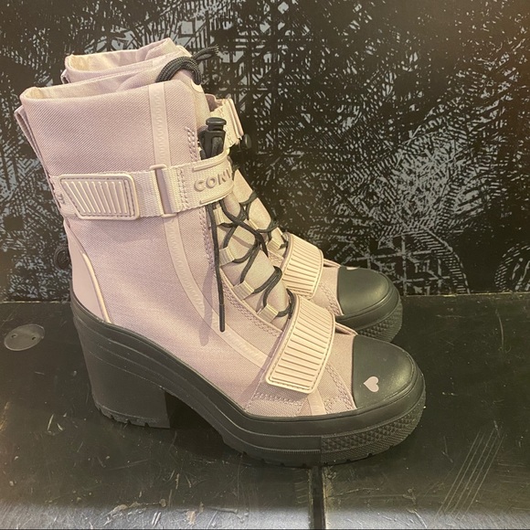 Converse Love Fearlessly CTAS GR82 Sneaker Boots Size 6 - Picture 5 of 8